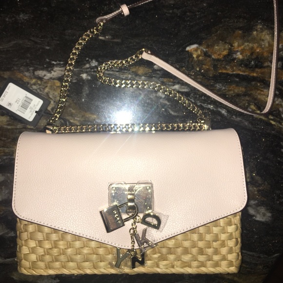 Dkny Handbags - 💝CLEARANCE!!!! DKNY Straw Crossbody